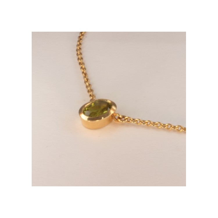 Green Peridot Necklace Pendant ~37cm Green Peridot Necklace Pendant ~37cm